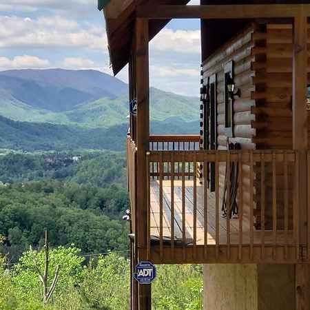 Yogi'S Den: Breathtaking Views! 3 Min To Dollywood, On 1 Acre! Sevierville Exterior foto