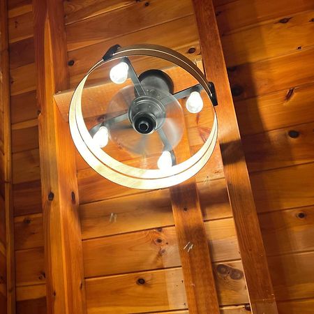 Yogi'S Den: Breathtaking Views! 3 Min To Dollywood, On 1 Acre! Sevierville Exterior foto