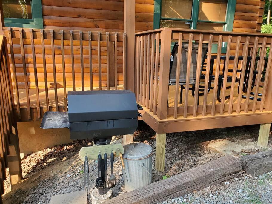 Yogi'S Den: Breathtaking Views! 3 Min To Dollywood, On 1 Acre! Sevierville Exterior foto